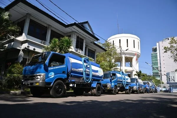 Mobil PDAM Kota Makassar (Dok : Ist).