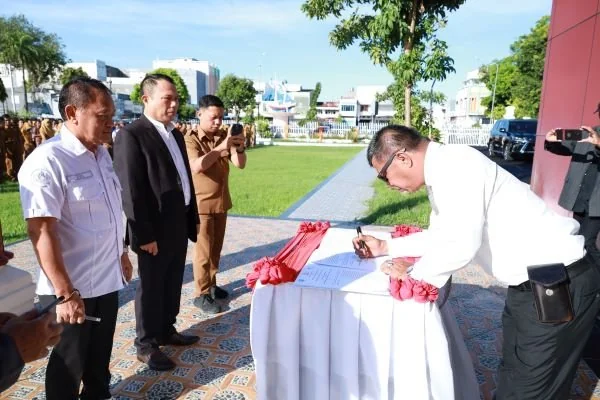 Penandatanganan Kesepakatan Bersama (MoU) dengan Kamar Dagang dan Industri (Kadin) Kabupaten Bulukumba serta PT Pinisi Citra Bulukumba (Perseroda). (Dok: Ist)