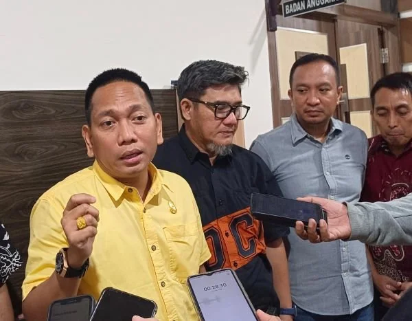 Ketua Komisi B DPRD Makassar Ismail, Plt PD Parkir Makassar Adi Rasyid Ali (Dok : Sinta KabarMakassar).