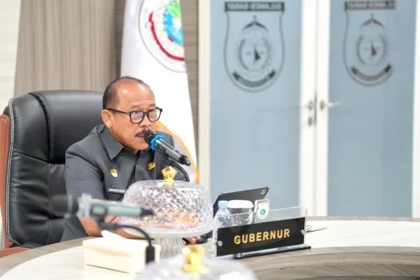 Gubernur Sulbar saat memimpin apel virtual seluruh jajaran ASN lingkup Pemprov Sulbar (dok:ist)