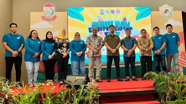 Pjs Wali Kota Makassar, Andi Arwin Azis, secara resmi membuka acara Jambore UMKM Enterpreneurship 2024 (Dok : Ist).
