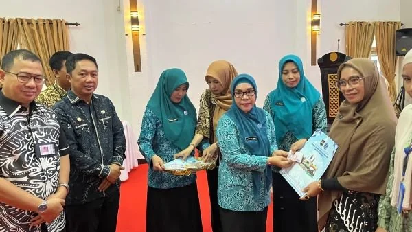 Tim Penggerak PKK Provinsi Sulawesi Selatan bersama Dinas Kependudukan dan Pencatatan Sipil Provinsi Sulawesi Selatan melaksanakan Sosialisasi Program Keluarga Indonesia Sadar Administrasi Kependudukan (KISAK) Tahun 2026 di Kabupaten Bone. (Dok: Ist)