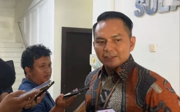 Kepala Unit Pelayanan Teknis (UPT) Badan Pendapatan Daerah (Bapenda) Sulsel Wilayah Samsat Makassar I, Yarham Yasmin (Dok : Atri KabarMakassar)