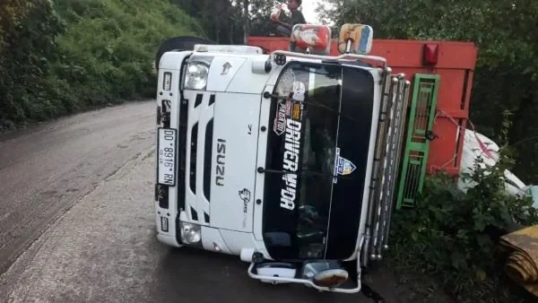 Kondisi truk pengangkut dedak (Dok : ist).