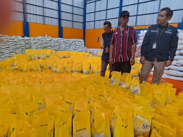 Tim Pengendalian Inflasi Daerah (TPID) bersama Satgas Pangan melaksanakan Inspeksi Mendadak (Sidak) di tiga pasar.