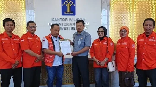 DPW PGR Sulsel saat Menerima SKT (Dok: Ist).