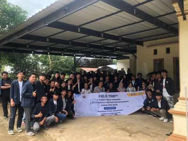 Program Studi (Prodi) Agribisnis Fakultas Pertanian (FP) Universitas Bosowa (Unibos) menyelenggarakan Field Trip terpadu ke Bone (Dok : ist).