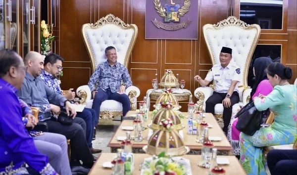 Pj Gubernur Sulsel, Prof Zudan Arif Fakrulloh dan Duta Besar Malaysia untuk Republik Indonesia, H.E Dato' Syed Md Hasrin Tengku Hussin (Dok: Ist)