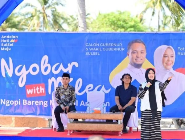 Kandidat wakil gubernur Sulawesi Selatan, Fatmawati Rusdi, mengunjungi warga Pulau Harapan, Kelurahan Bontoramba, Kecamatan Bangkala, Kabupaten Jeneponto (Dok : Ist).