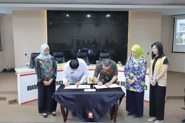 Penandatanganan Nota Kesepahaman (MoU) dengan Putera Sampoerna Foundation (PSF) dan Pemkot Makassar, (Dok: Ist).