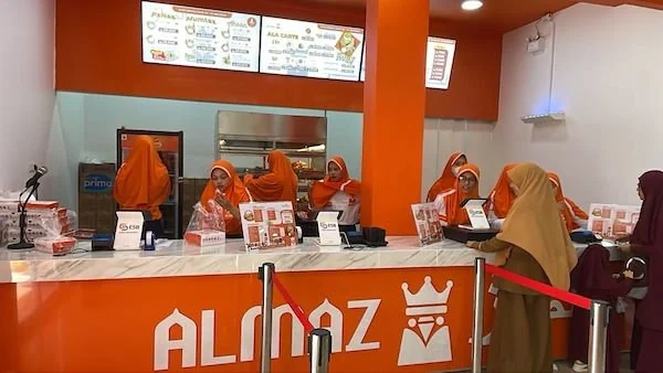 Outlet Almaz Fried Chicken Cabang Antang. Dok. Andini