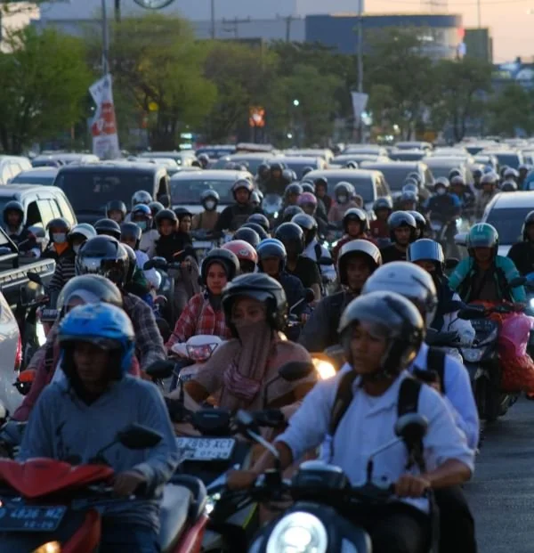 Suasana Jalanan Kota Makassar. Dok. KabarMakassar