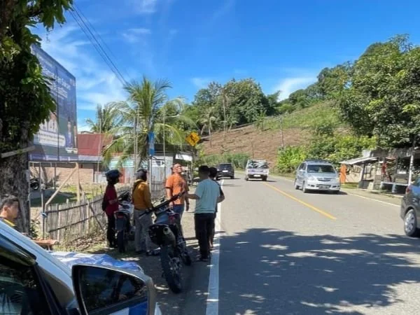 Personel Ditlantas Polda Sulbar saat mendatangi TKP (Dok : Ist).