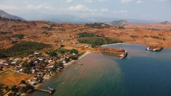 Salah satu aktivitas tambang di blok Mandiodo, Konawe Utara.