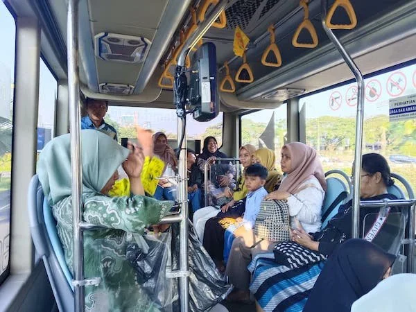 Suasana Bus Trans Sulsel, (Dok: Sinta KabarMakassar).
