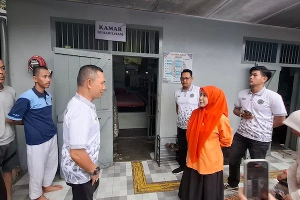 Anggota Komisi XIII DPR RI dari Fraksi PKS, Dr. Hj. Meity Rahmatia saat Sidak Lapas (Dok: Ist).