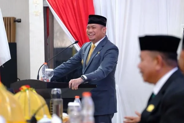 -Bupati Gowa, Adnan Purichta Ichsan menghadiri pelantikan dan pengambilan sumpah 45 orang Anggota Dewan Perwakilan Rakyat Daerah (DPRD) Kabupaten Gowa (Dok : Ist).