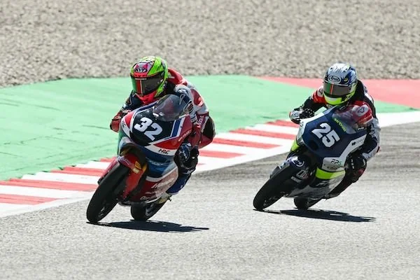 Pebalap Muhammad Kiandra Ramadhipa asal Indonesia yang bertanding di Bercelona pada Moto3 Junior World Championship 2026 (Dok: Ist)