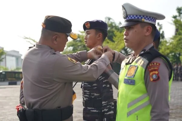 Apel gelar pasukan yang digelar di Mapolda Sulbar. (Dok: Ist)