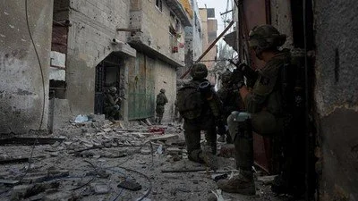 Israel serang Kota Homs, Suriah, Rabu (7/2). (REUTERS/IDF)