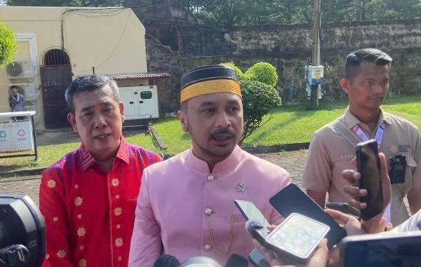Wakil Menteri Kebudayaan Republik Indonesia, Giring Ganesha di Benteng Fort Rotterdam (Dok: Nofi KabarMakassar)