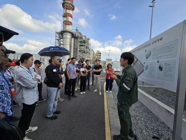 Wali Kota Makassar, Moh Ramdhan Pomanto saat studi tiru di Singapura.
