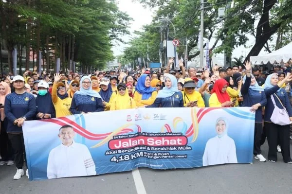 Jalan Sehat dalam Rangka Memperingati HUT Kota Makassar (Dok: Ist).