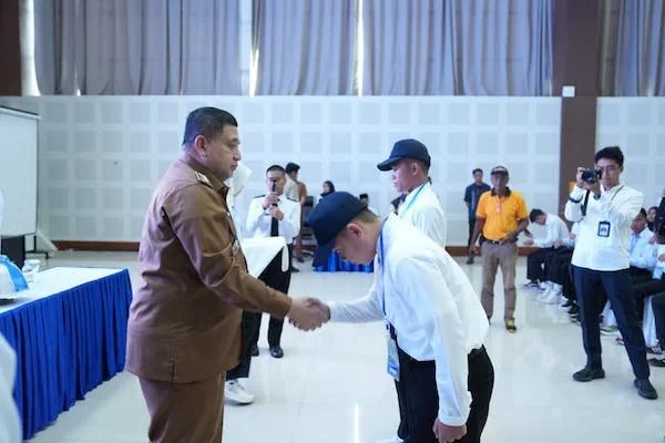 Wali Kota Makassar saat Membuka Rangkaian Diklat Pelayaran di Kampus Politeknik Ilmu Pelayaran, (Dok: Ist).