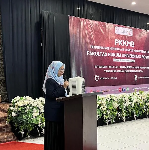 Dekan Fakultas Hukum, Prof. Yulia A. Hasan