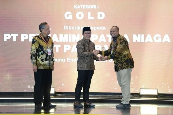 PT Pertamina Patra Niaga Fuel Terminal Parepare berhasil meraih penghargaan kategori Gold pada ajang CSR & PDB (Pembangunan Desa Berkelanjutan) Awards 2024.