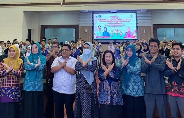 Pj Ketua TP PKK Provinsi Sulawesi Selatan, Ninuk Triyanti Zudan di Kantor Gubernur (Dok: Ist)