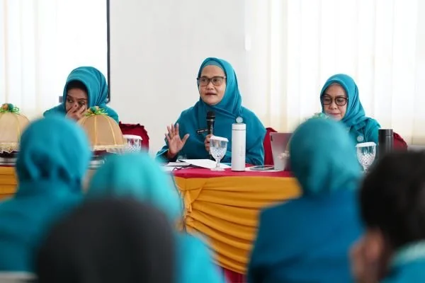 Pj Ketua TP PKK Sulsel, Ninuk Triyanti Zudan pada Rakorda PKK Sulsel (Dok: Ist).