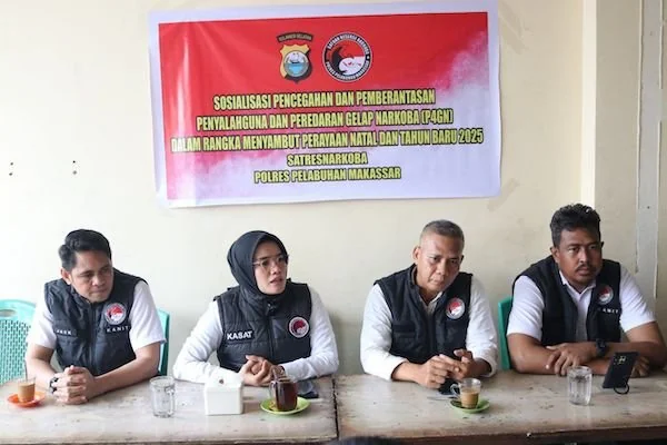 Kasat Narkoba Polres Pelabuhan Makassar, Iptu Lenny Sefyanda dan Personil nya (Dok:Ist)