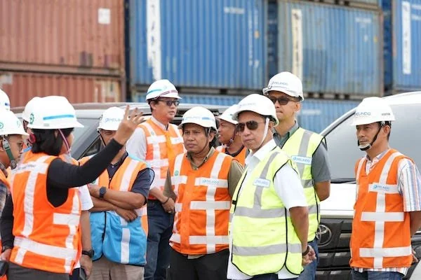 Peninjauan lapangan dilakukan untuk memastikan keandalan infrastruktur dan koordinasi operasional di tengah meningkatnya mobilitas penumpang dan logistik (Dok: Ist)