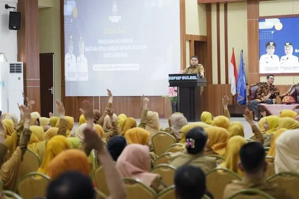 Wali Kota Makassar Munafri Arifuddin saat Membuka Kegiatan Sosialisasi Edukasi Anti-Korupsi bagi 400 kepala sekolah, (Dok: Ist).