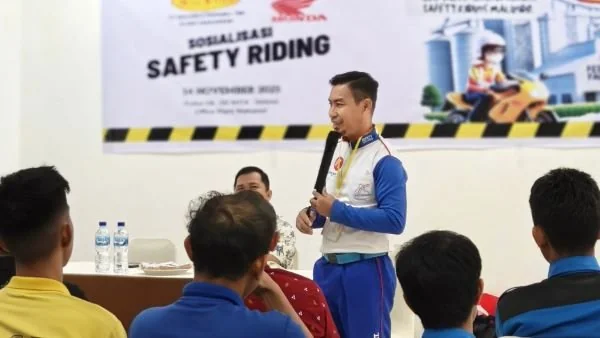 Edukasi safety riding dilakukan Asmo Sulsel kepada 70 karyawan PT Malindo Feedmill Tbk (Dok: Ist)