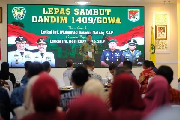Bupati Gowa, Adnan Purichta saat acara Lepas Sambut Dandim 1409/Gowa (Dok : Ist).
