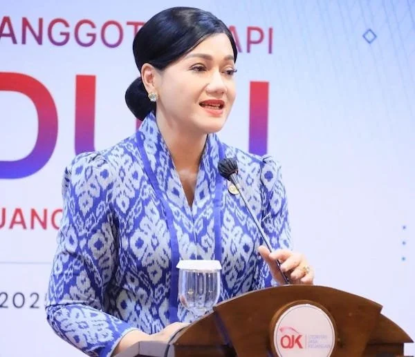 Friderica Widyasari Dewi
selaku Kepala Eksekutif Pengawas Perilaku Pelaku Usaha Jasa Keuangan, Edukasi, dan Pelindungan Konsumen ditetapkan sebagai Anggota Dewan Komisioner Pengganti Ketua dan Wakil Ketua Dewan Komisioner OJK (Dok: Int)