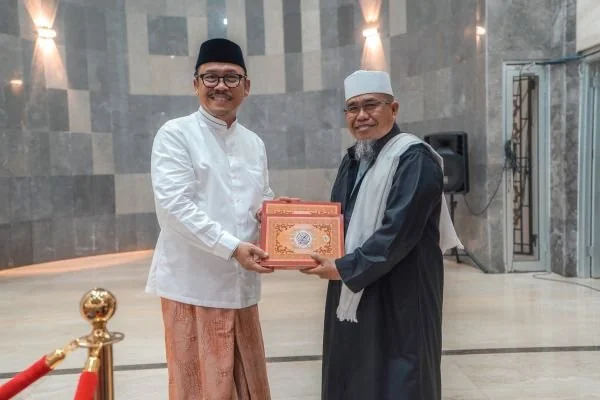 Gubernur Sulbar Suhardi Duka bersama Ulama di Pasangkayu. (Dok: Ist)