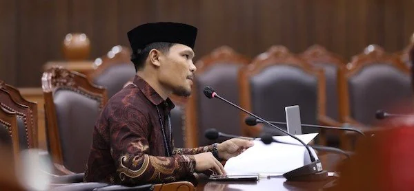 Wiranto B Manalu selaku Pemohon Prinsipal menyampaikan pokok permohonannya pada sidang perdana pengujian Undang-Undang Nomor 17 Tahun 2014 tentang Majelis Permusyawaratan Rakyat (Dok: Ist).