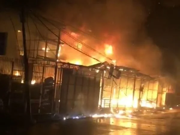Kebakaran yang terjadi di Panampu (Dok: Ist).