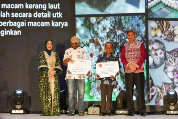 Dekranasda Sulsel Sumbangkan Rp146 Juta untuk UKM dan Pengrajin Disabilitas.