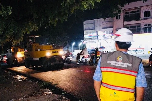 Pengerjaan ruas Jalan Aroepala (dok. Ist)