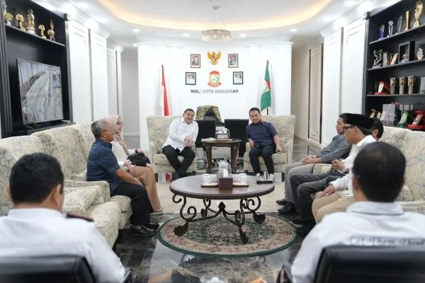 Ketua DPW PPP Sulsel, Imam Fauzan Amir Uskara, bersama rombongan Fraksi PPP Audiens dengan Wali Kota Makassar Munafri Arifuddin, (Dok: Ist).