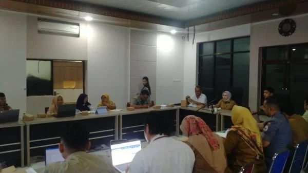 Rapat Pembahasan Lanjutan Rancangan Peraturan Gubernur (Pergub) tentang Pembentukan Dewan Sumber Daya Air (DSDA) Provinsi Sulbar (Dok : Ist).