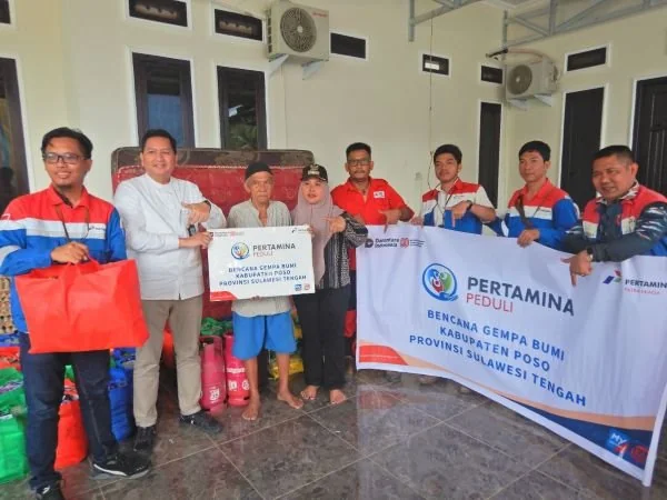 Pertamina Sulawesi menyalurkan bantuan kepada warga yang terdampak gempa bumi di Kabupaten Poso, Sulawesi Tengah (Dok : Ist).
