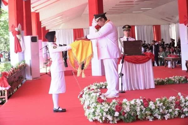 Pemerintah Kabupaten Maros menggelar upacara peringatan Hari Ulang Tahun ke-79 Republik Indonesia di Lapangan Pallantikan (Dok : Ist).