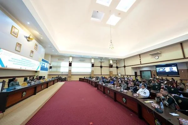 Sekretaris Provinsi Sulawesi Selatan, Jufri Rahman, pada kegiatan fasilitasi penyusunan Grand Desain Pembangunan Kependudukan di Kantor Gubernur Sulsel (Dok: Ist)