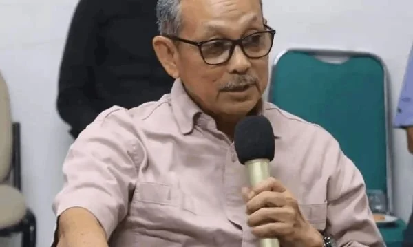 Ekonom Universitas Hasanuddin sekaligus Ketua Dewan Pakar MKPD CIDES ICMI Sulawesi Selatan, Prof. Hamid Paddu (Dok: Ist).