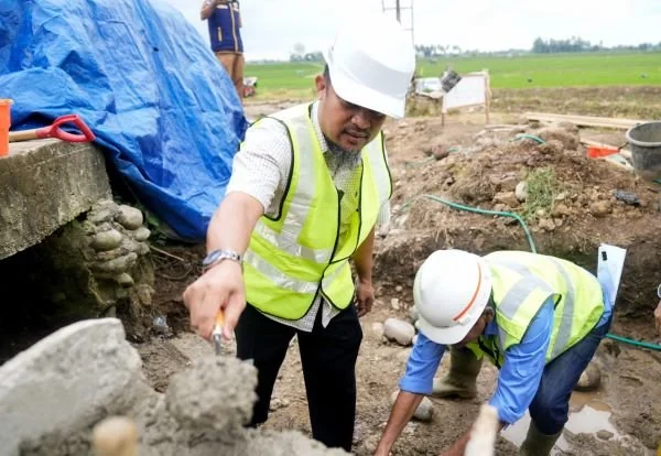 Groundbreaking rehabilitasi Daerah Irigasi (DI) Bontonyeleng di Kabupaten Bulukumba. (Dok: Ist)